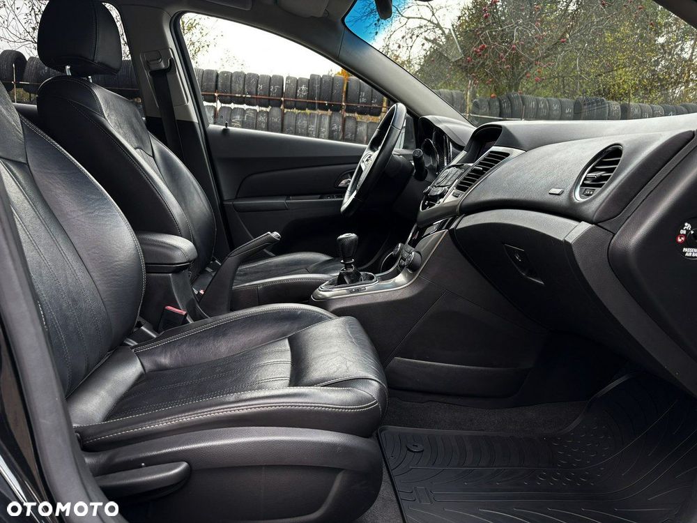 Chevrolet Cruze Station Wagon 1.4T LTZ+ - 26