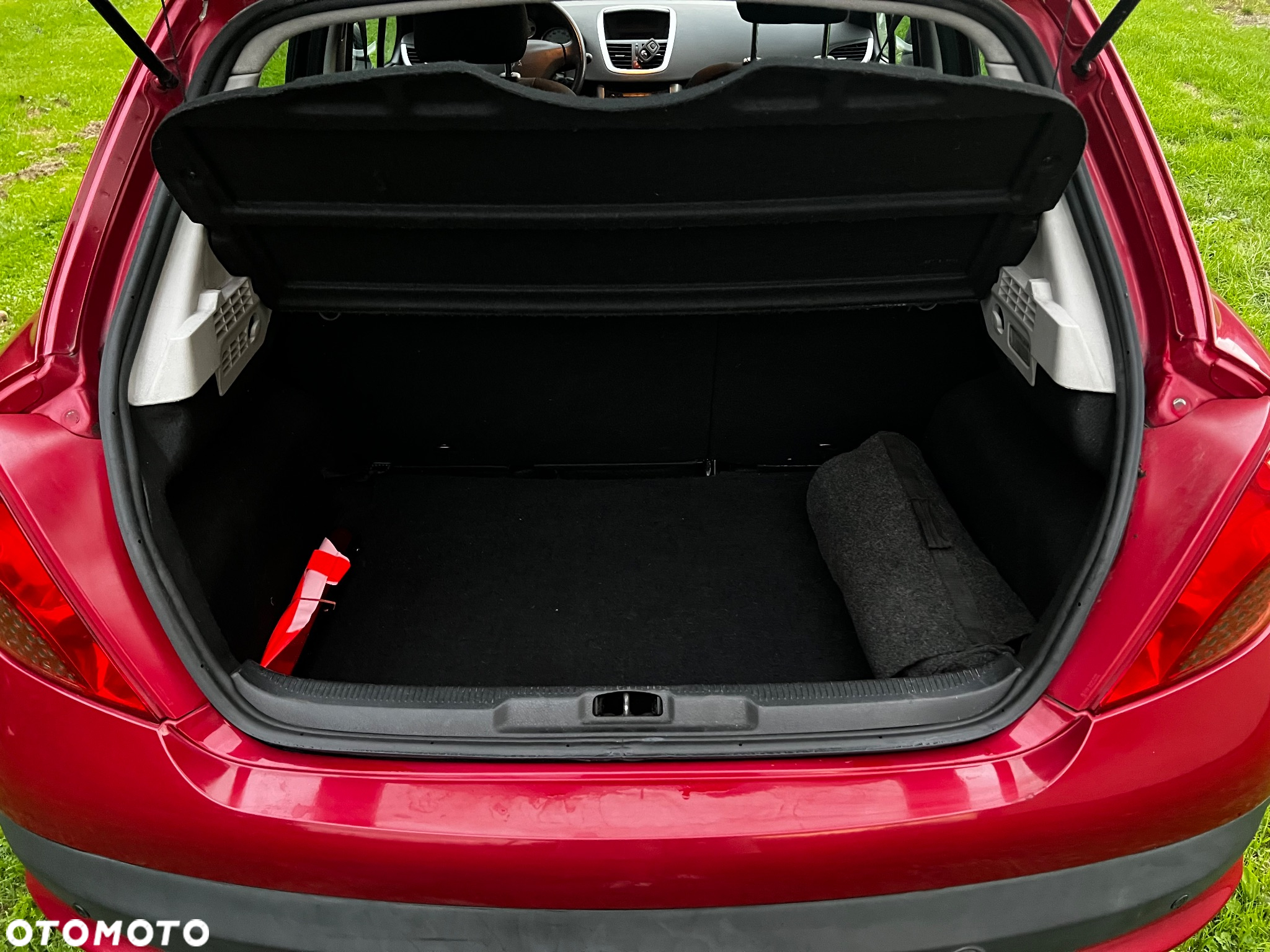 Peugeot 207 1.4 HDi Presence - 10