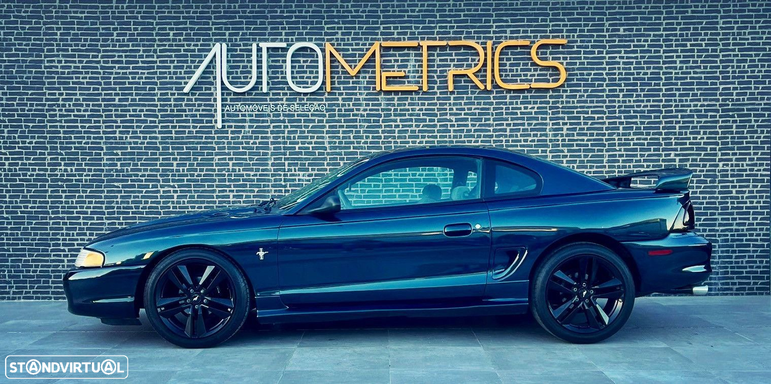 Ford Mustang - 4