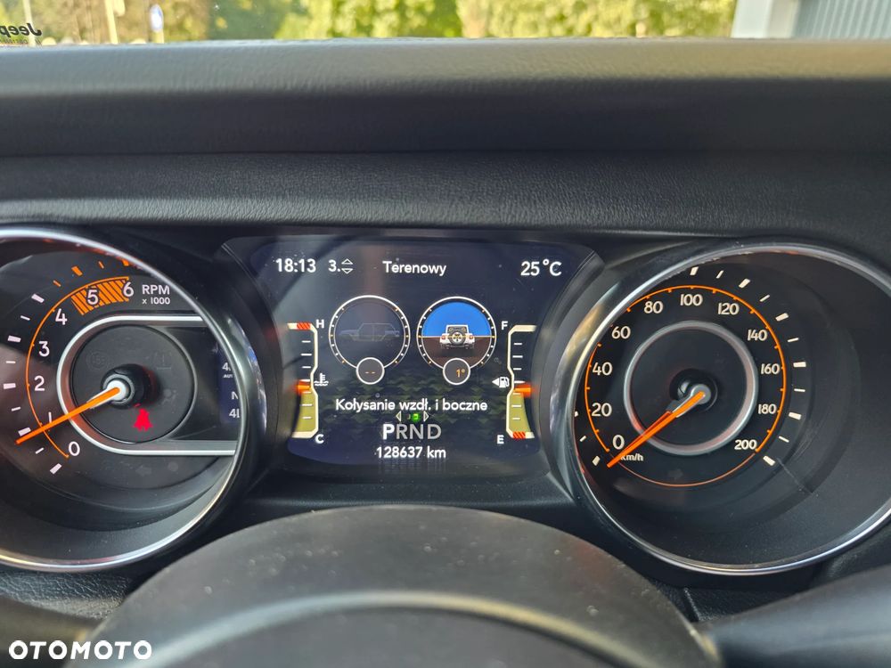 Jeep Wrangler Unlimited 2.2 CRD Sahara - 26