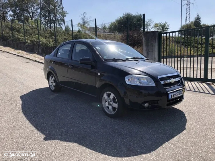 Chevrolet Aveo - 4
