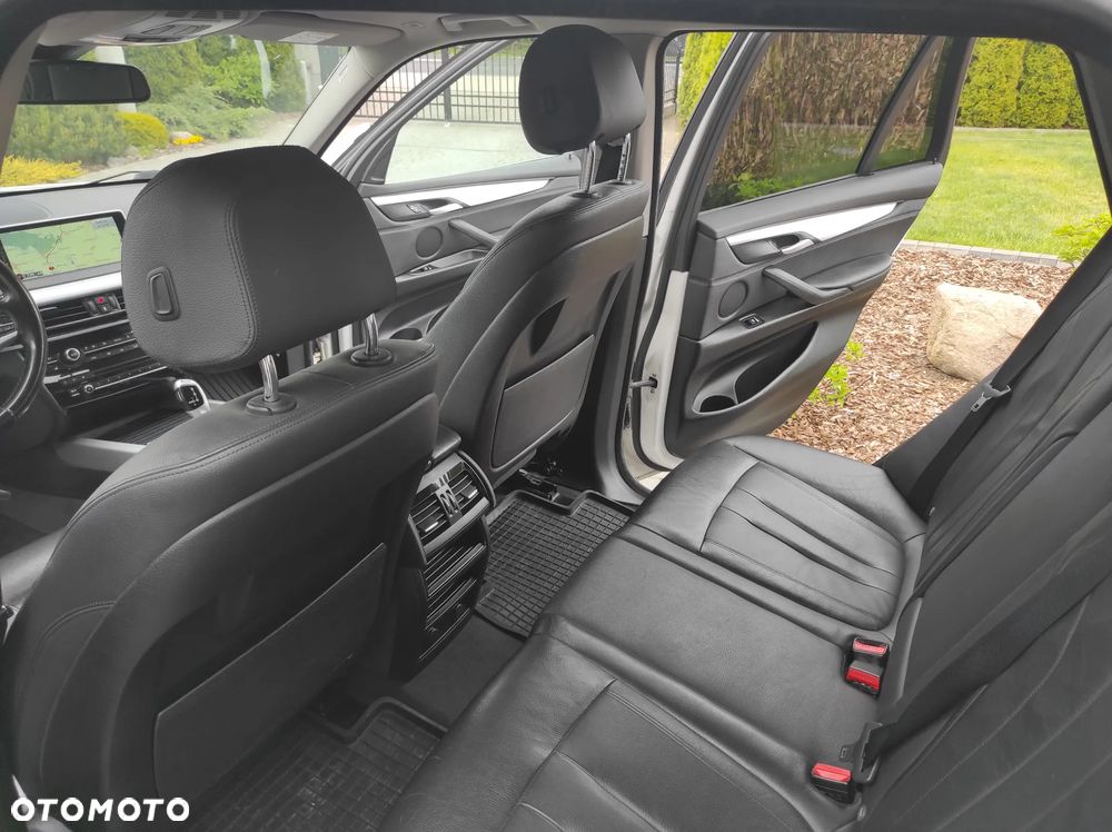 BMW X5 xDrive25d - 28