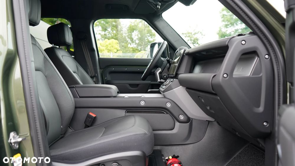Land Rover Defender 3.0 D350 mHEV X - 15