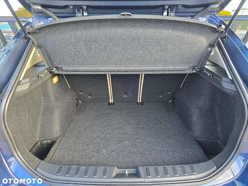 BMW X1 sDrive20i xLine - 33