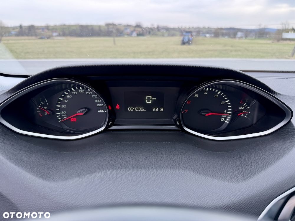 Peugeot 308 PureTech 110 Stop & Start Style - 9