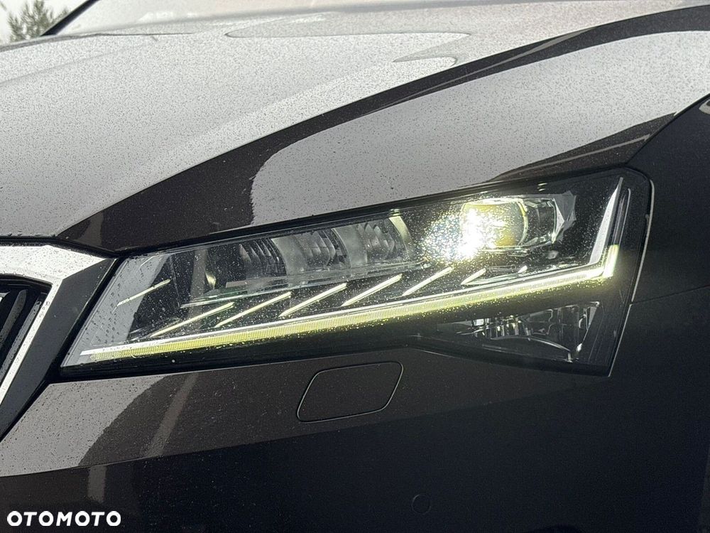 Skoda Superb 2.0 TDI SCR Style DSG - 16