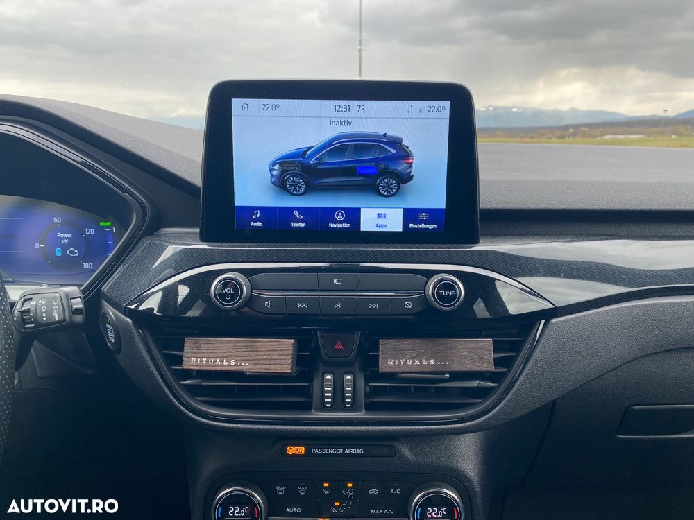 Ford Kuga - 12