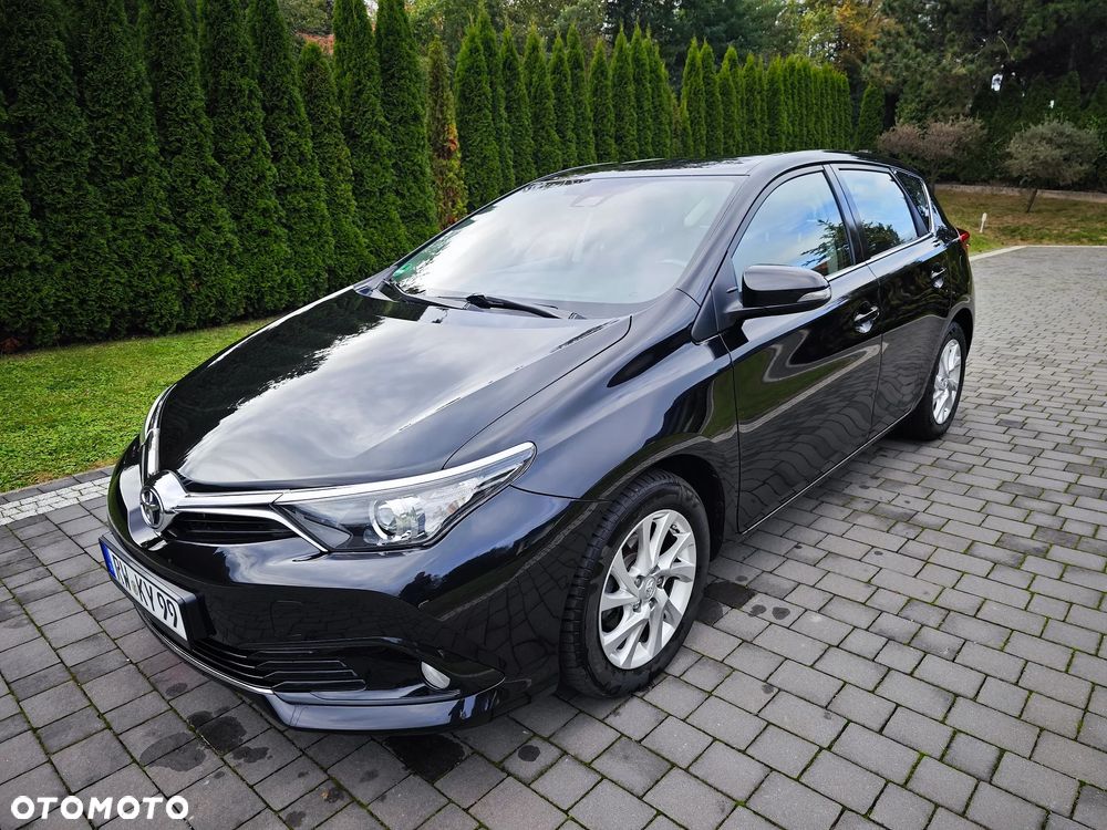Toyota Auris 1.2 Turbo Design Edition - 1