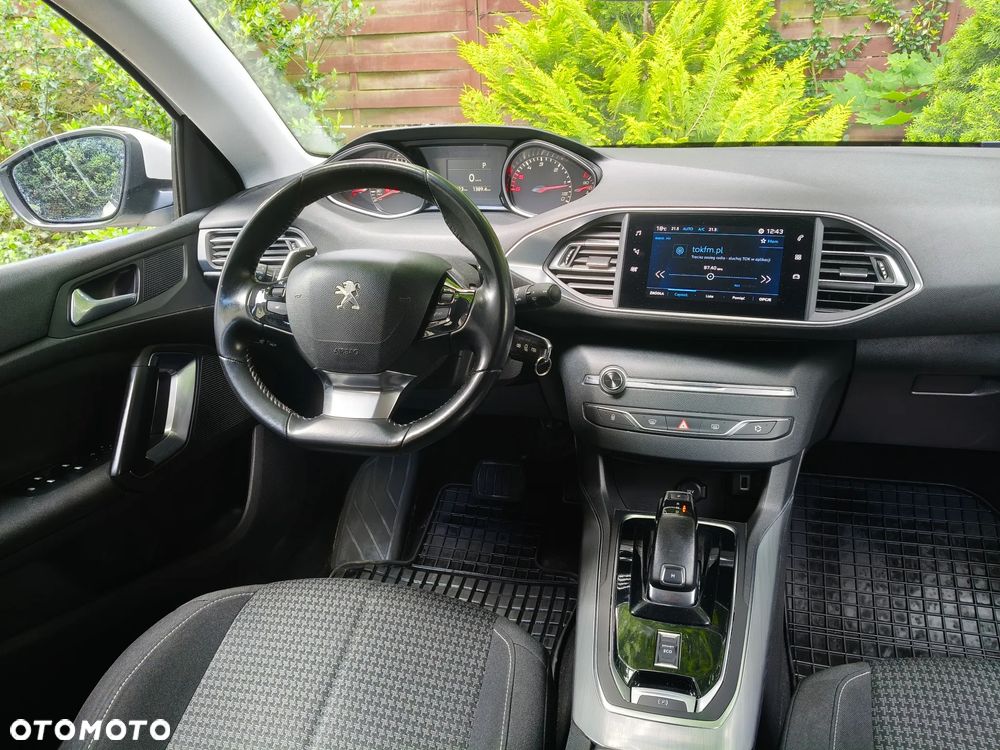 Peugeot 308 1.5 BlueHDi Active Pack Business S&S EAT8 - 16