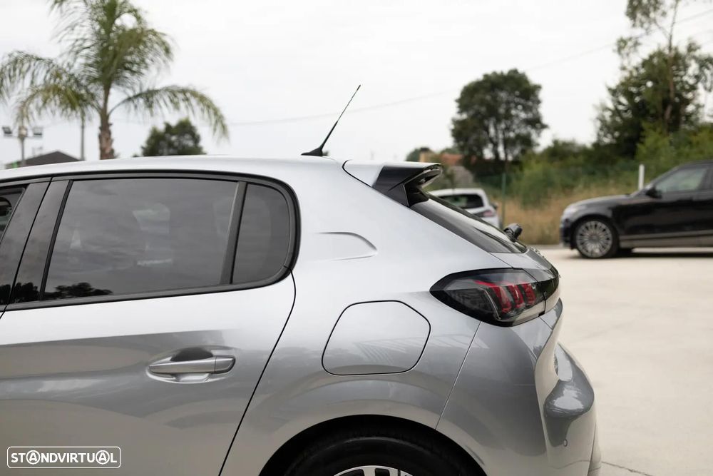 Peugeot 208 1.2 PureTech Allure - 16