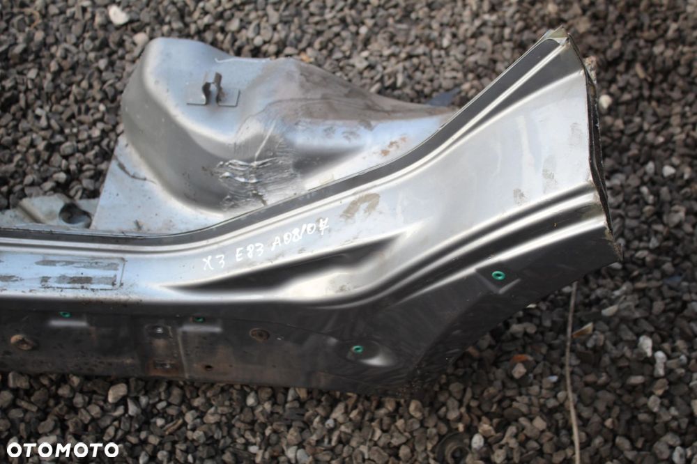 PRÓG CIĘTY LEWY BMW X3 E83 A08 SILBERGRAU - 2