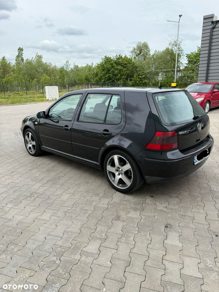 Volkswagen Golf 1.9 TDI Highline - 9