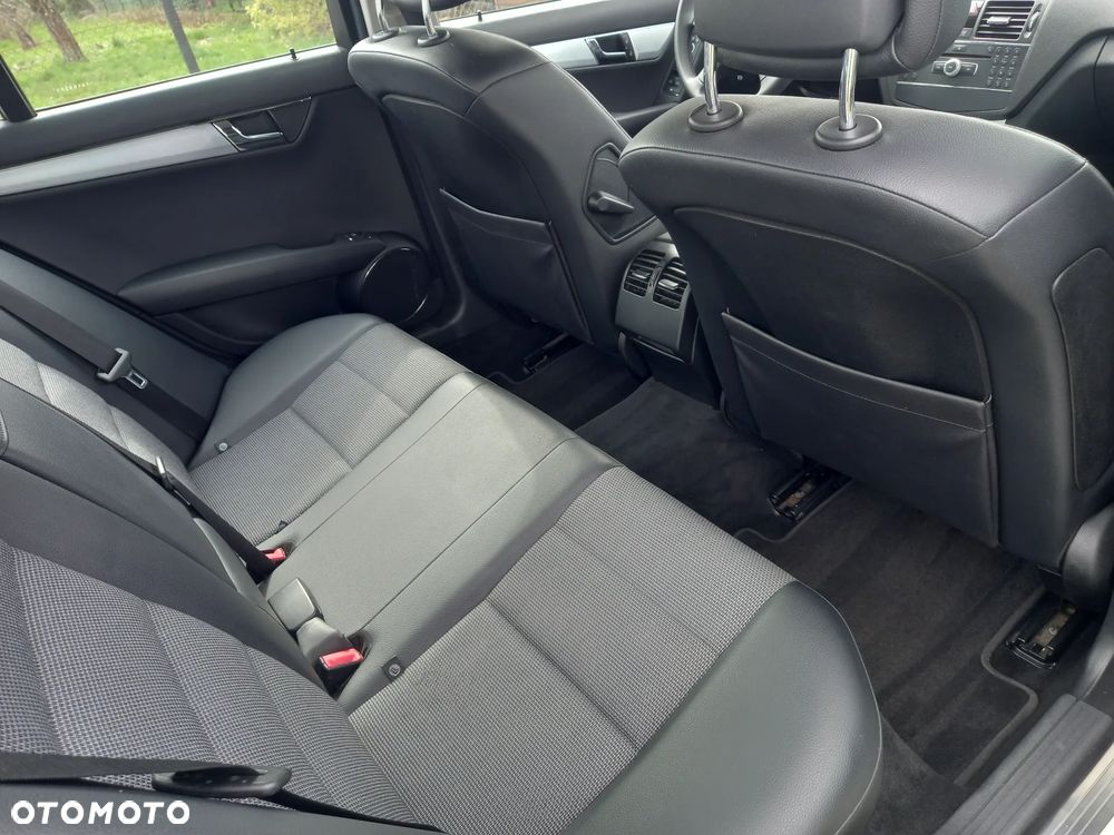 Mercedes-Benz Klasa C 200 CDI Avantgarde - 29
