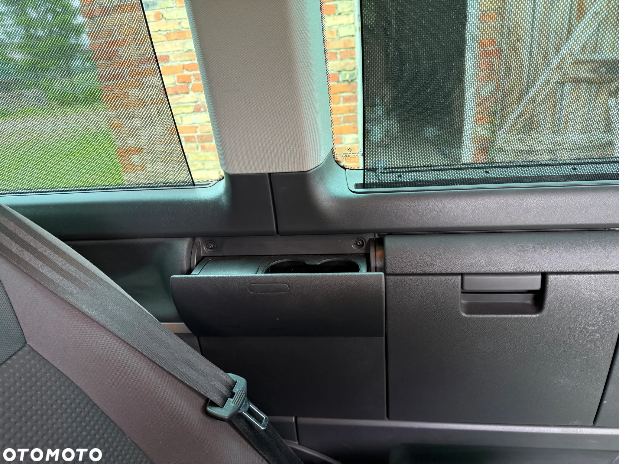 Volkswagen Multivan - 25