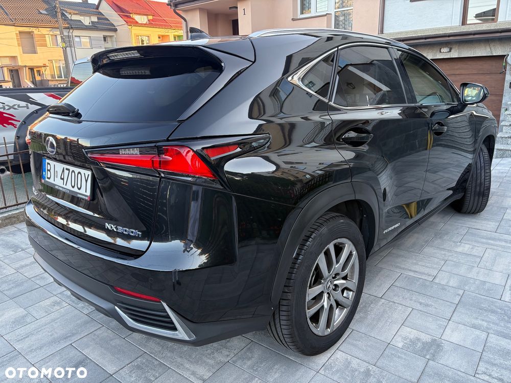 Lexus NX 300h Comfort AWD - 3