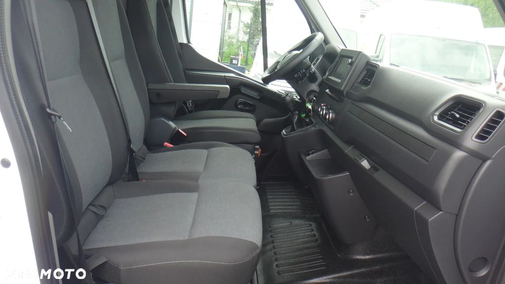 Renault Master - 13