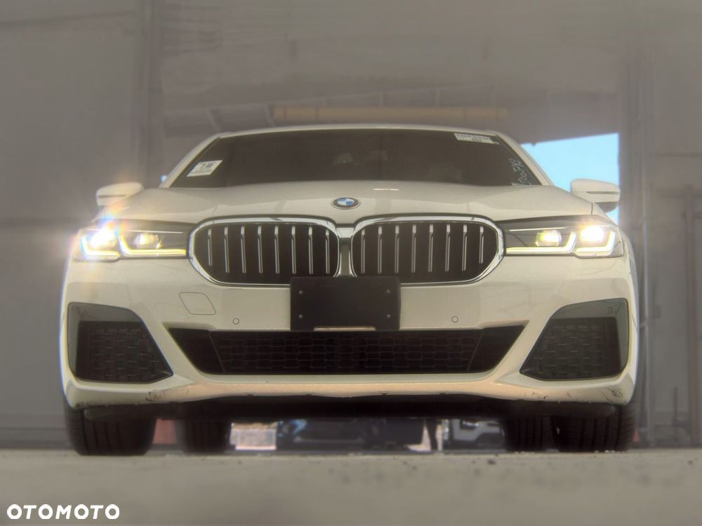 BMW Seria 5 530i xDrive mHEV M Sport sport - 5