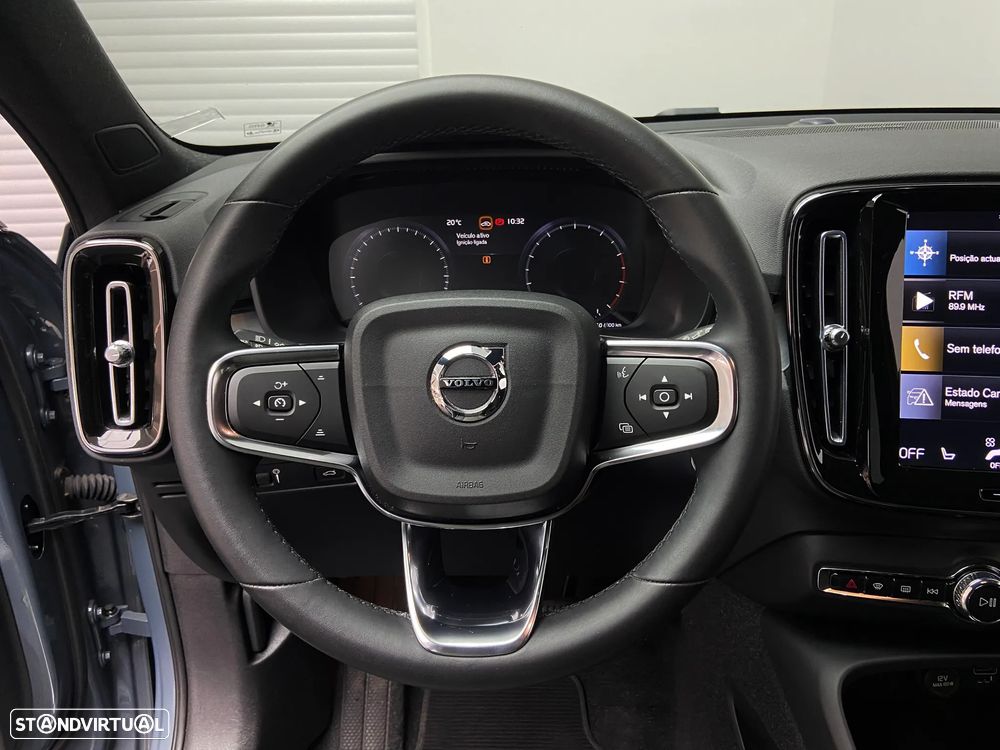 Volvo XC 40 1.5 T2 Plus Dark Auto - 15