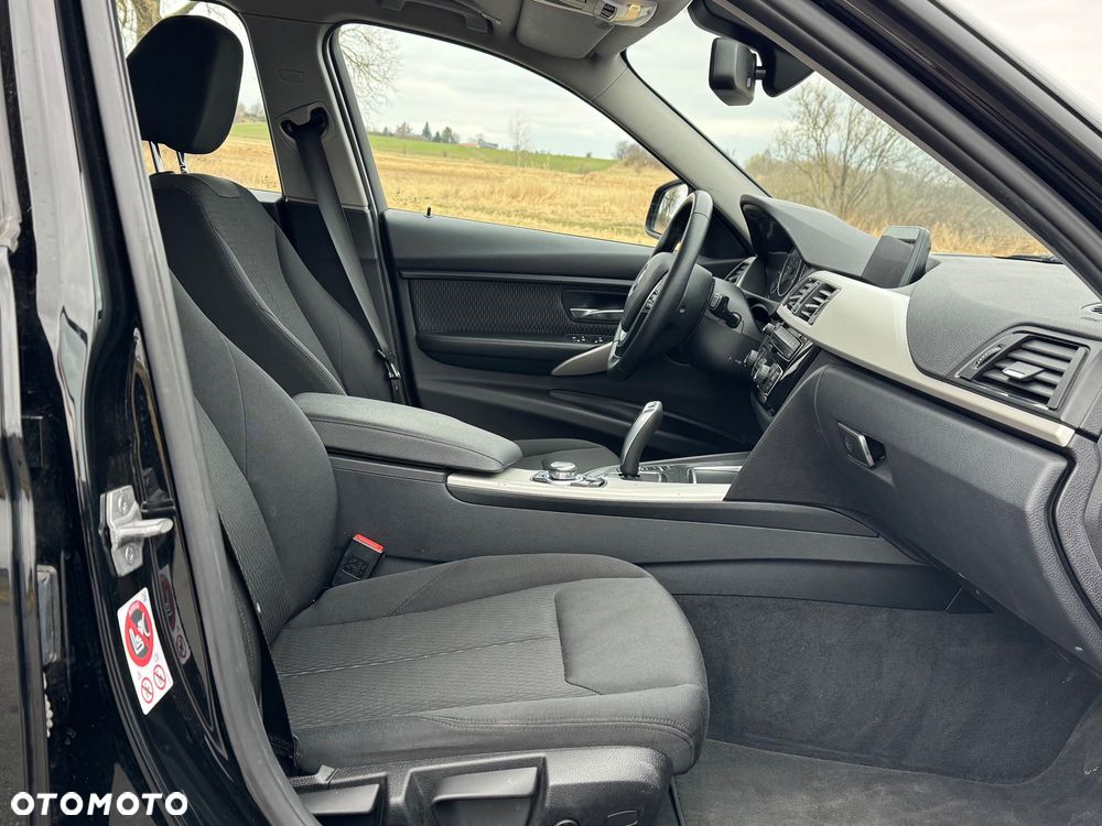 BMW Seria 3 318d Advantage - 9