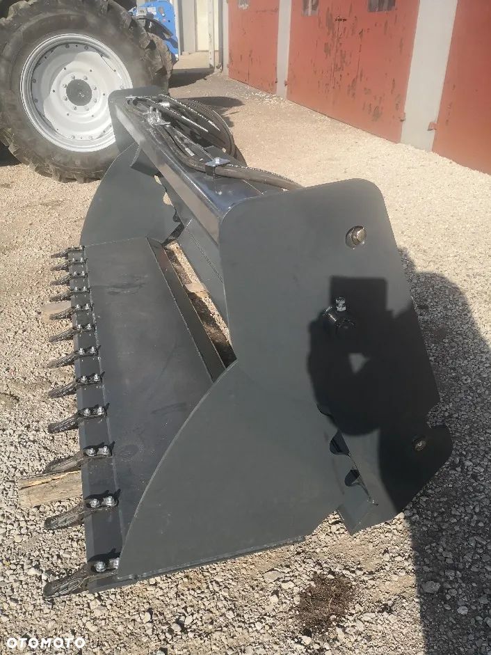 Łyżkokrokodyl objętościowy palony 220 cm mocowanie JCB - 13