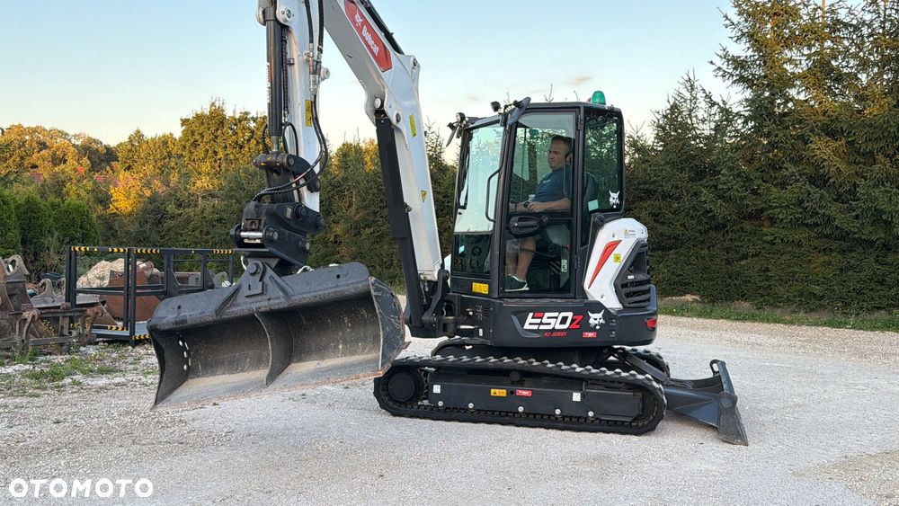 Bobcat Minikoparka Bobcat e50Z 5ton e55 e60 Cat 303.5 304  305 3xłyżki Ramię LOONG dodatkowe linie hydr wyjścia AUX1 + 2 przeciw waga MAX-dociążenie gąsienice 85% od nowości 1 właściciel z Niemiec Auto IDLEE po serwisie Widły wiertnica grabie i inne za dopłatą Szybkozłącze hydr Miller łyżka przedsiębierna Pług  Kubota Takeuchi Jcb - 22