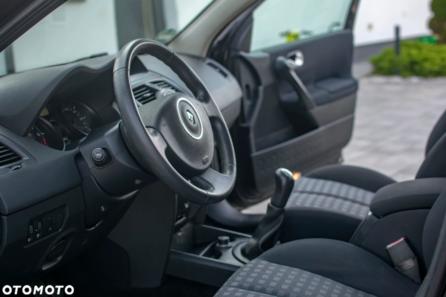 Renault Megane - 40