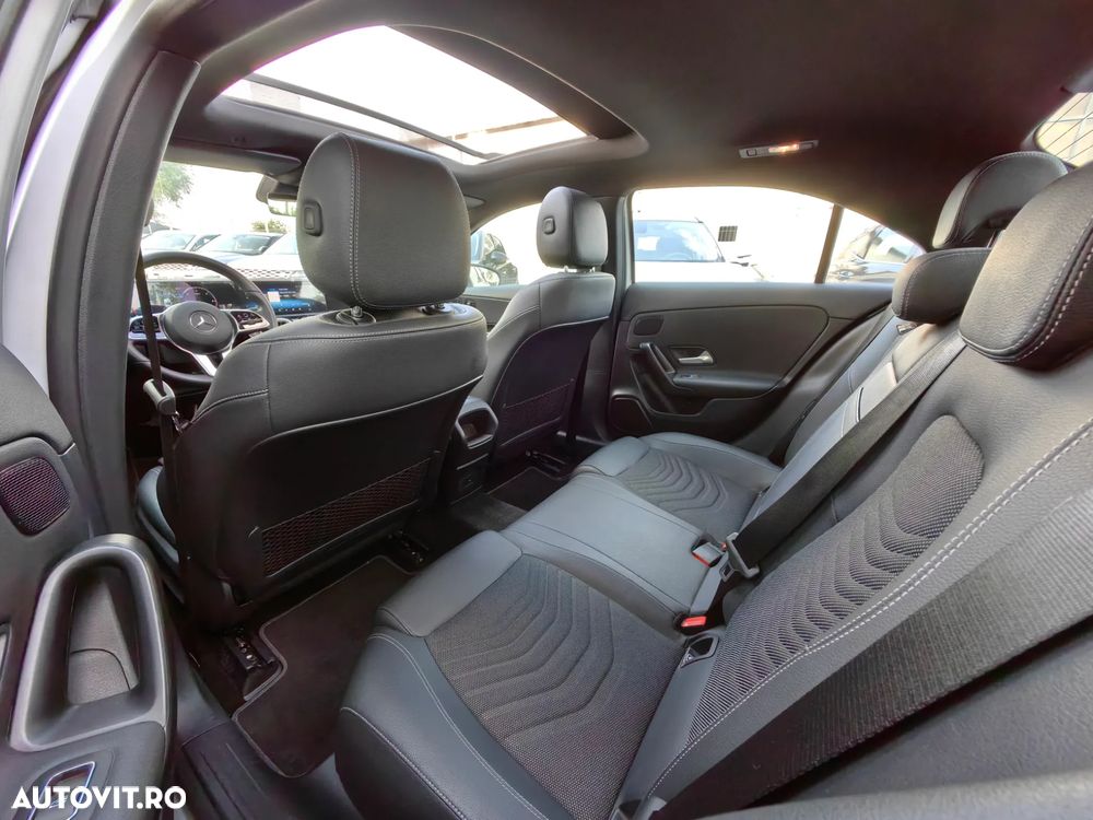 Mercedes-Benz A 180 d Sedan 8G-DCT - 17