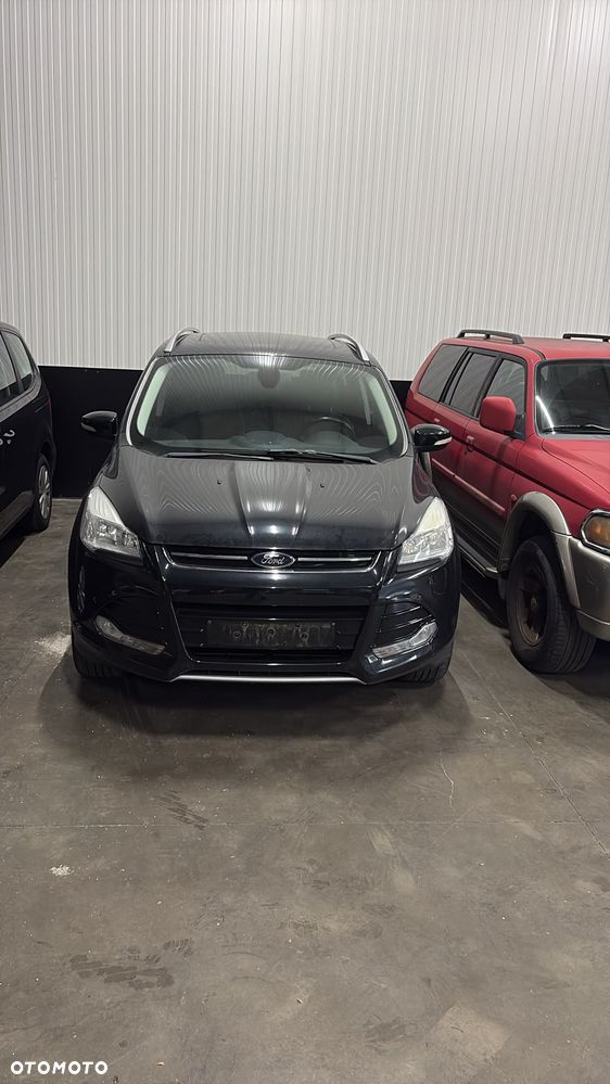 Ford Kuga 2.0 TDCi 2x4 Titanium - 12