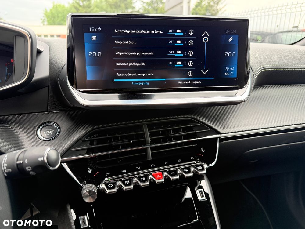 Peugeot 2008 PureTech 155 EAT8 GT - 17