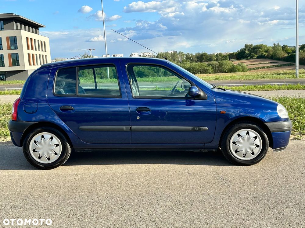 Renault Clio 1.4i RT - 8