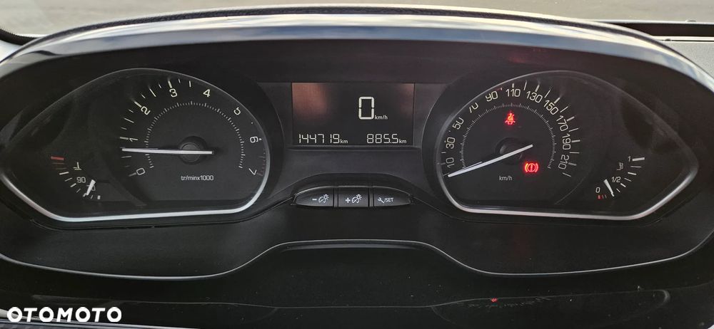 Peugeot 2008 PureTech 82 Allure - 12