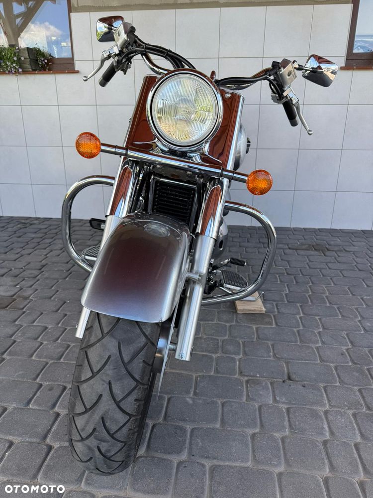 Suzuki Intruder - 6