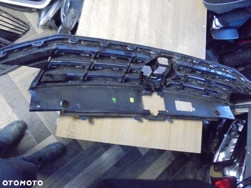 VW PASSAT B8 LIFT GRILL - 3