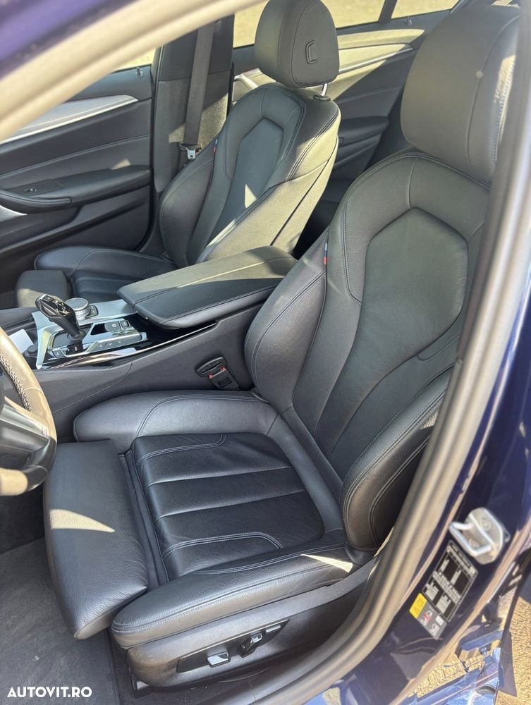BMW 5 Series 2020 — imagine 13