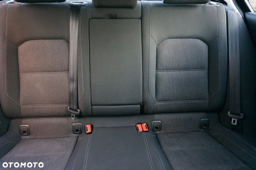 Volkswagen Passat 2.0 TDI BMT Comfortline - 10