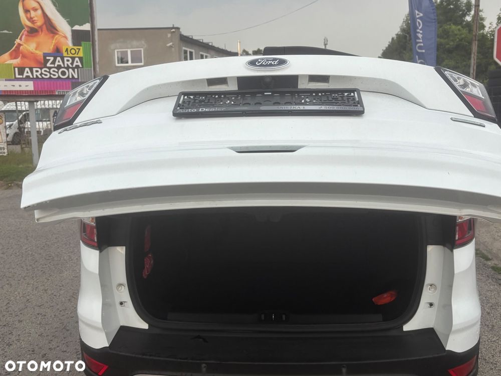 Ford Kuga 1.5 EcoBoost 2x4 Cool & Connect - 29