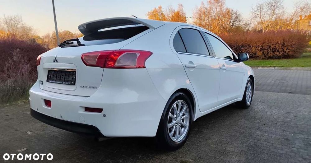 Mitsubishi Lancer - 17