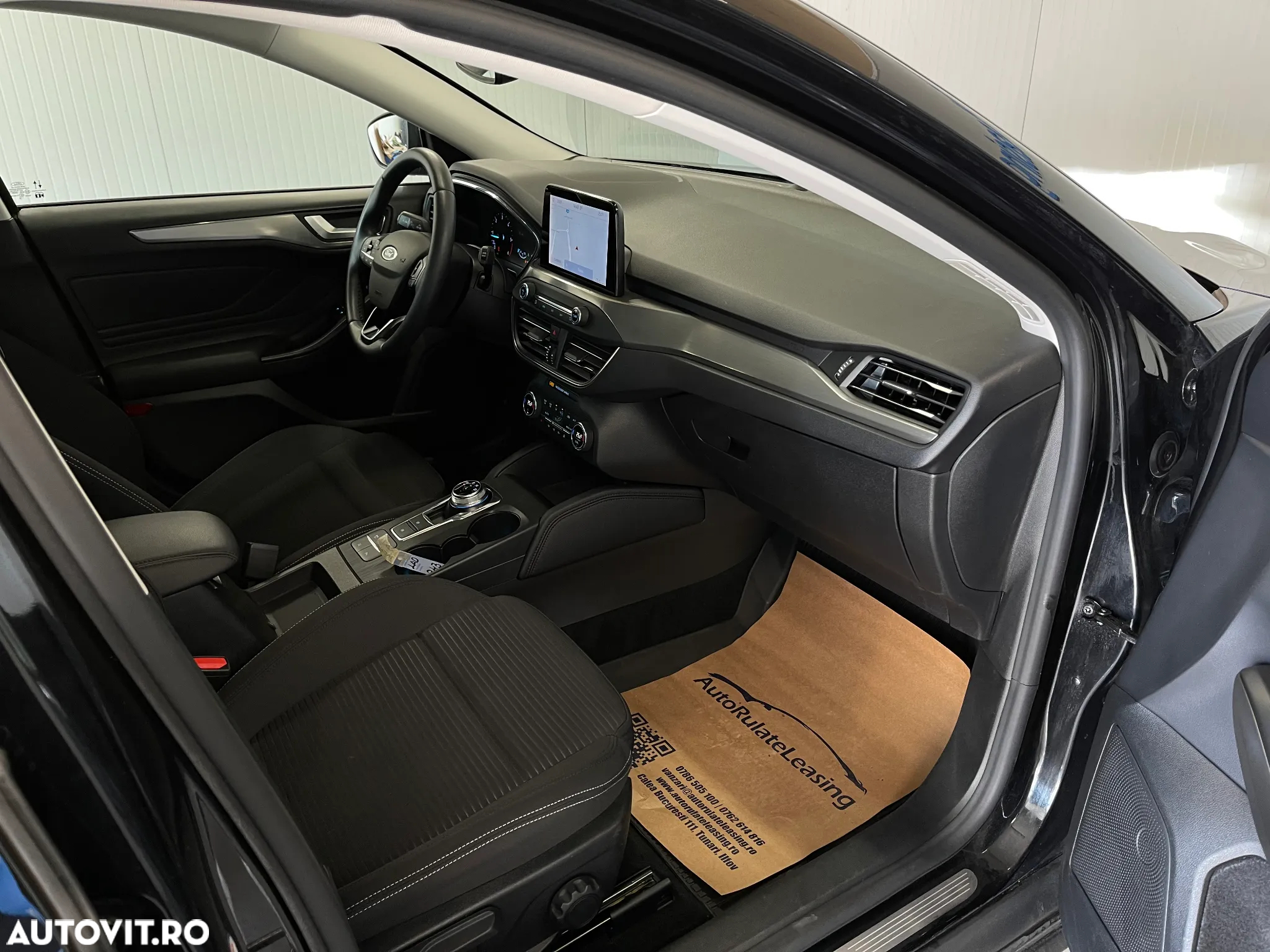 Ford Focus Turnier 2.0 EcoBlue Start-Stopp-System Aut. TITANIUM - 9