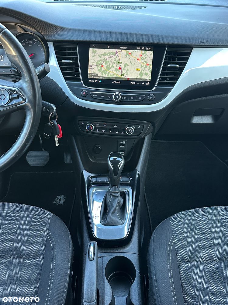 Opel Crossland X - 17