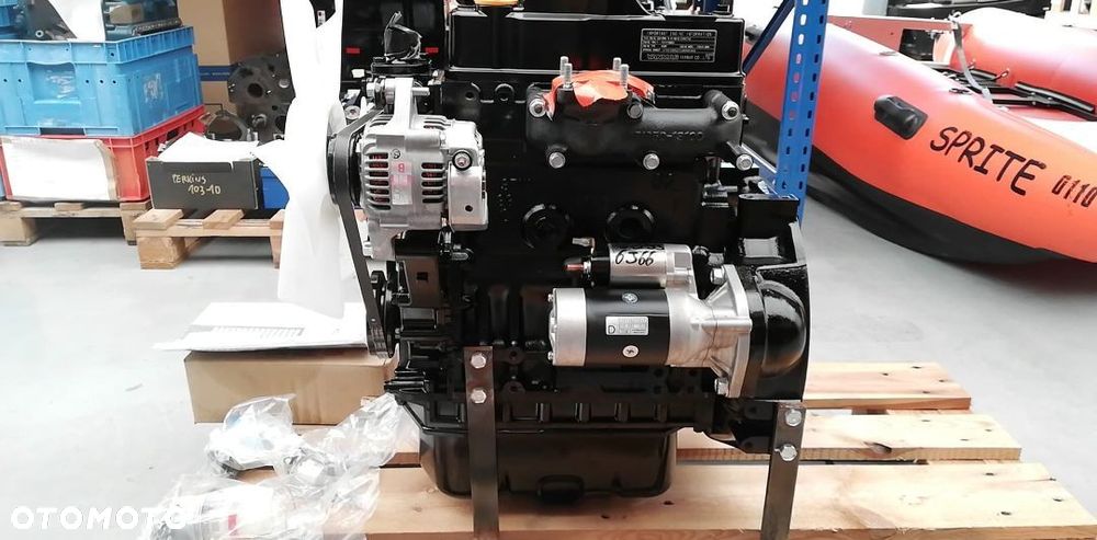 SILNIK YANMAR 3TNV88-BMNK 1,642L 28.2kW / 3000rpm 14500 zł netto - 4