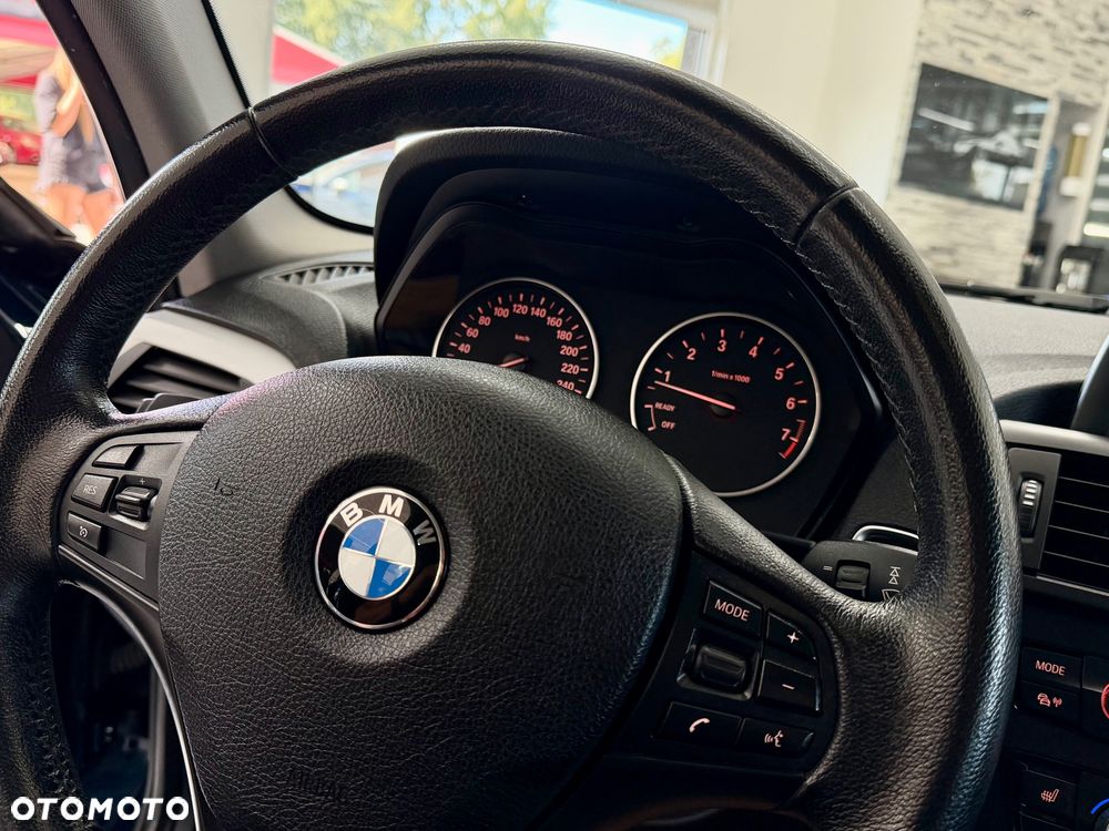 BMW Seria 1 116i - 19