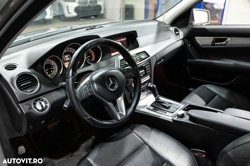 Mercedes-Benz C 250 (BlueTEC) d 4Matic 7G-TRONIC AMG Line - 5