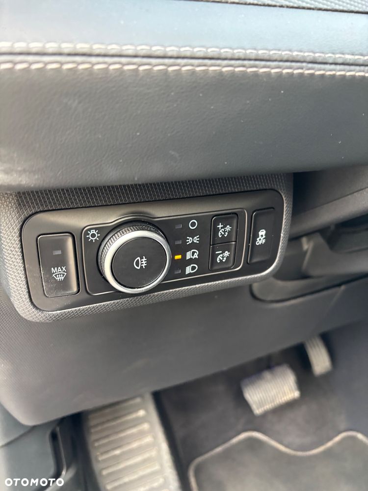 Ford Mustang Mach-E AWD PREMIUM - 11