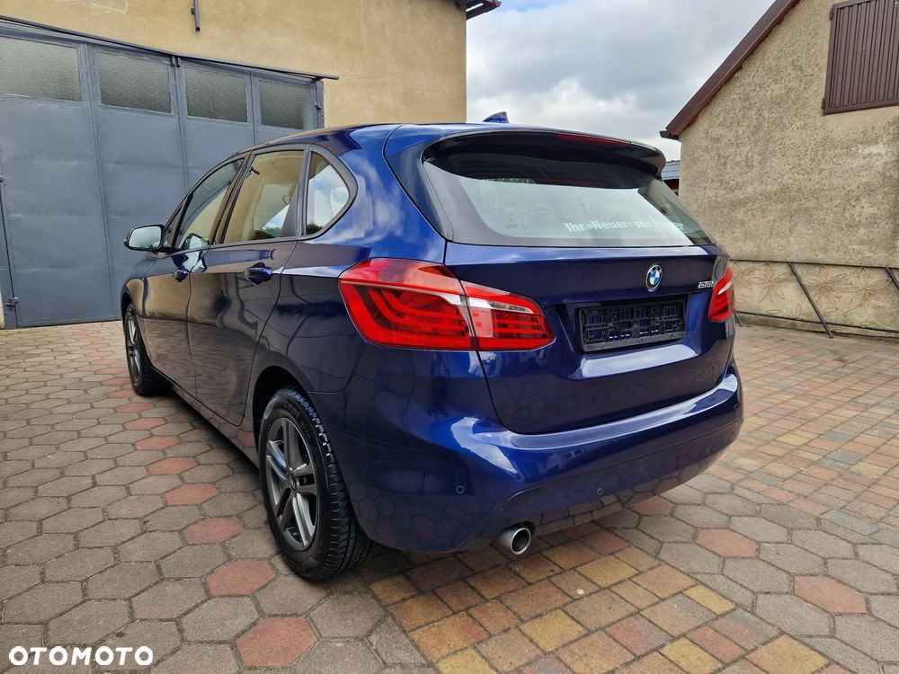 BMW Seria 2 218i - 8