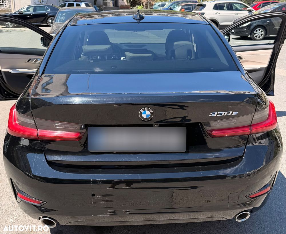 BMW Seria 3 330e AT PHEV - 3