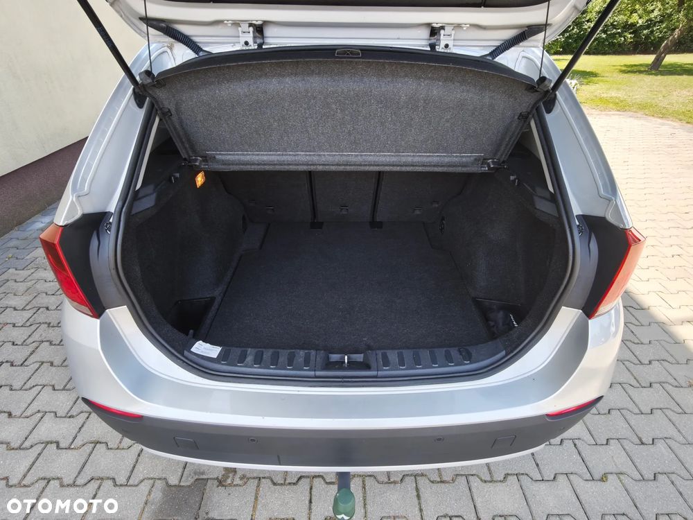 BMW X1 sDrive18i - 21