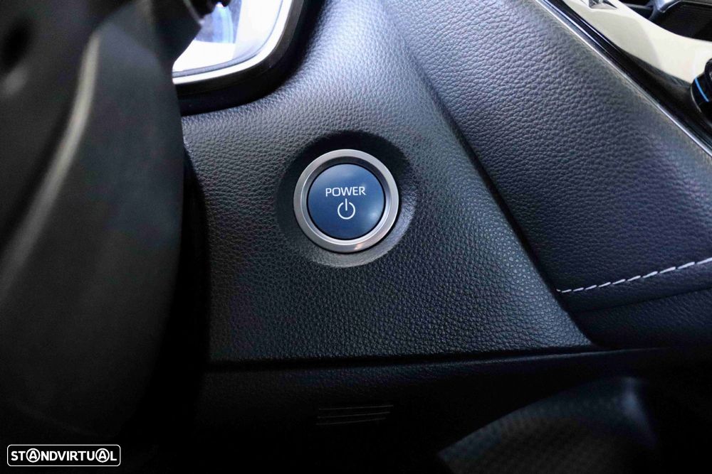 Toyota Corolla 1.8 Hybrid Comfort - 30