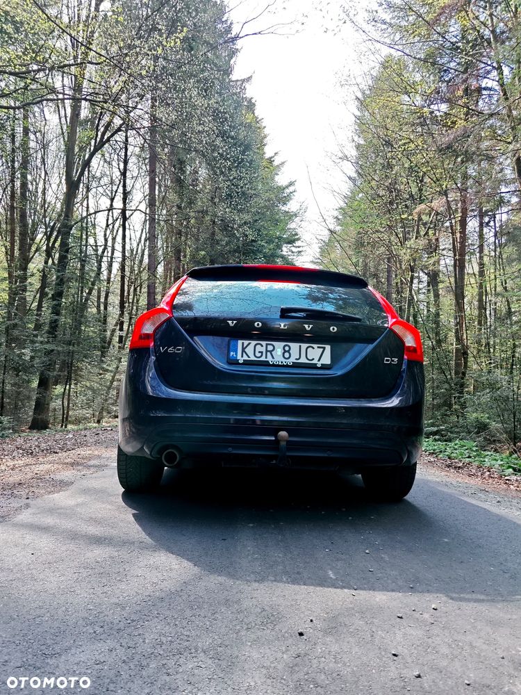 Volvo V60 D4 Drive-E Dynamic Edition (Momentum) - 4