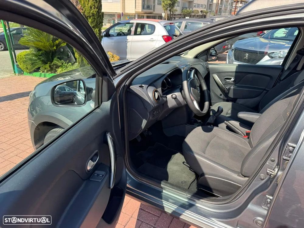 Dacia Sandero 0.9 TCe Stepway - 11
