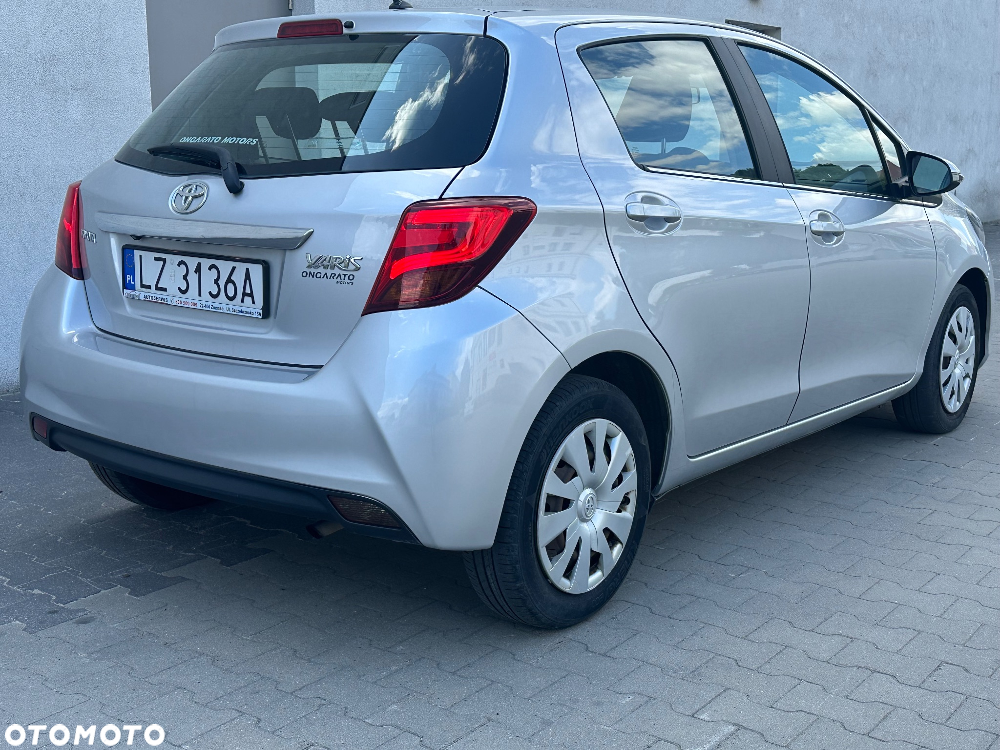 Toyota Yaris 1.0 Premium - 5